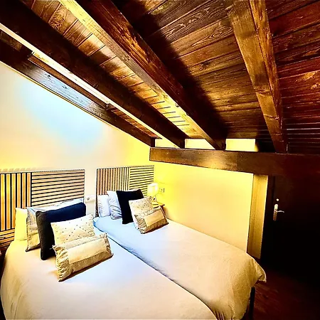 Atico Duplex A Pie De Pistas De Esqui Oda ve Kahvaltı