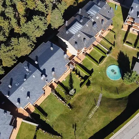Atico Duplex A Pie De Pistas De Esqui 4* La Molina (Girona)