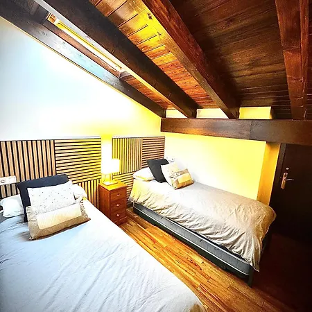 Atico Duplex A Pie De Pistas De Esqui 4* La Molina (Girona)